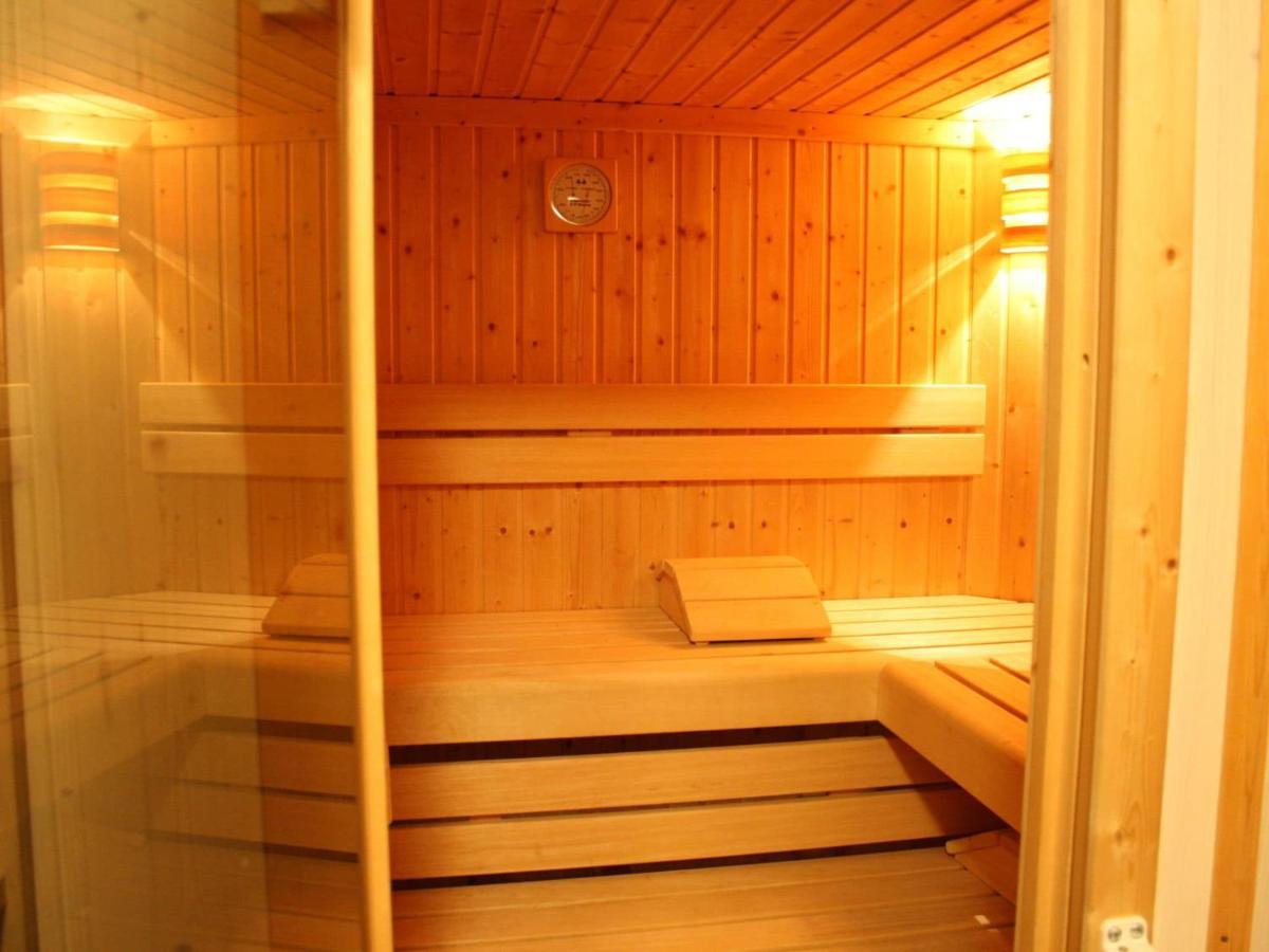 Apartment With Balcony And Sauna Flachau Kültér fotó